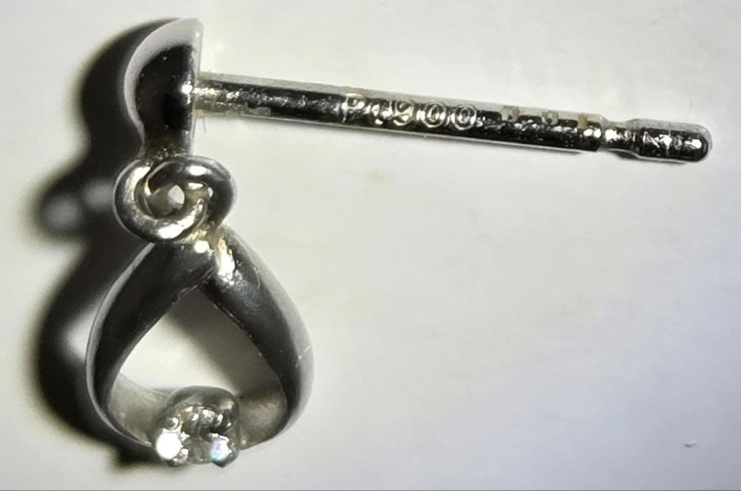 WISP プラチナ ダイヤモンド ピアス　刻印有り