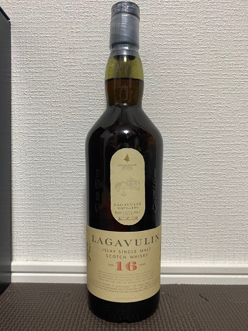 希少 ボウモア 18年 & ラガヴーリン 16年 スコットランド アイラモルト