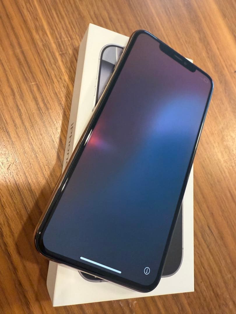 バッテリー100% iPhone 11 Pro max 256GB SIMフリー