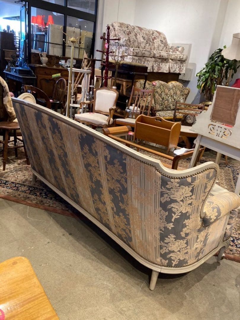 パリのアンティークソファ　クラシックソファ　定価40万円