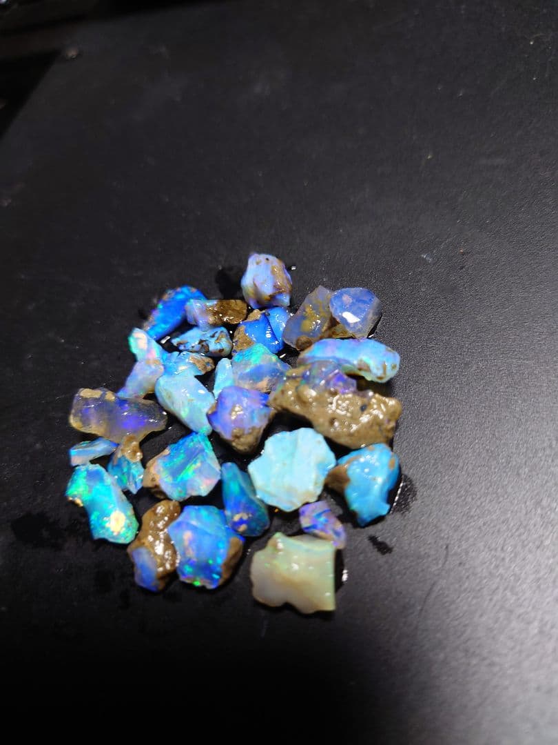 エチオピア　チョーク　オパール原石 詰合わせ　鉱物　標本　約10g分50CT近く
