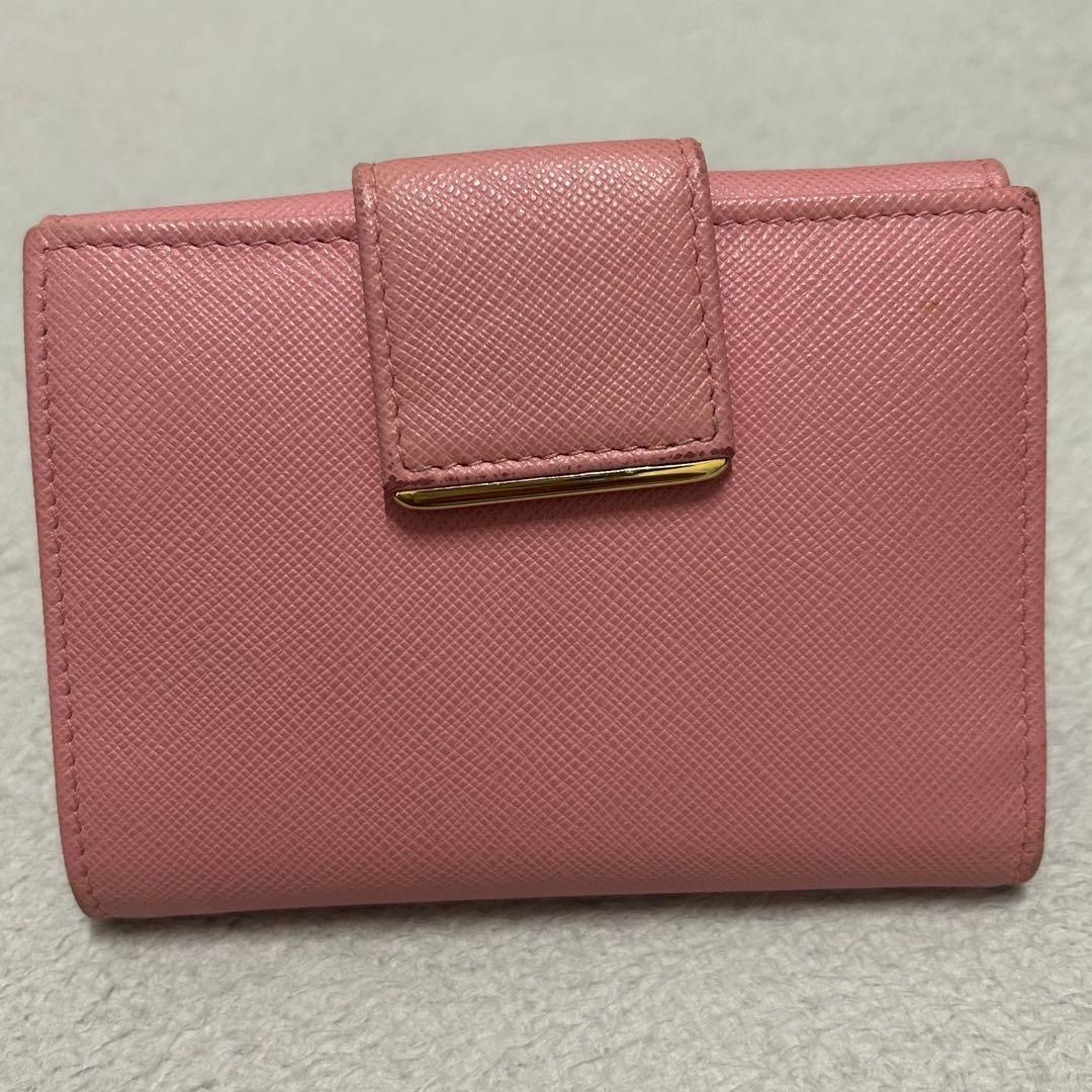 PRADA 二つ折り財布 ピンク レザー