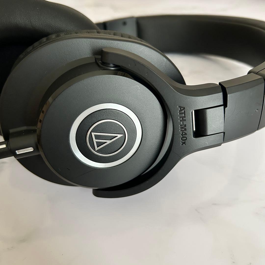 オーディオテクニカ　ヘッドホン　ATH-M40x