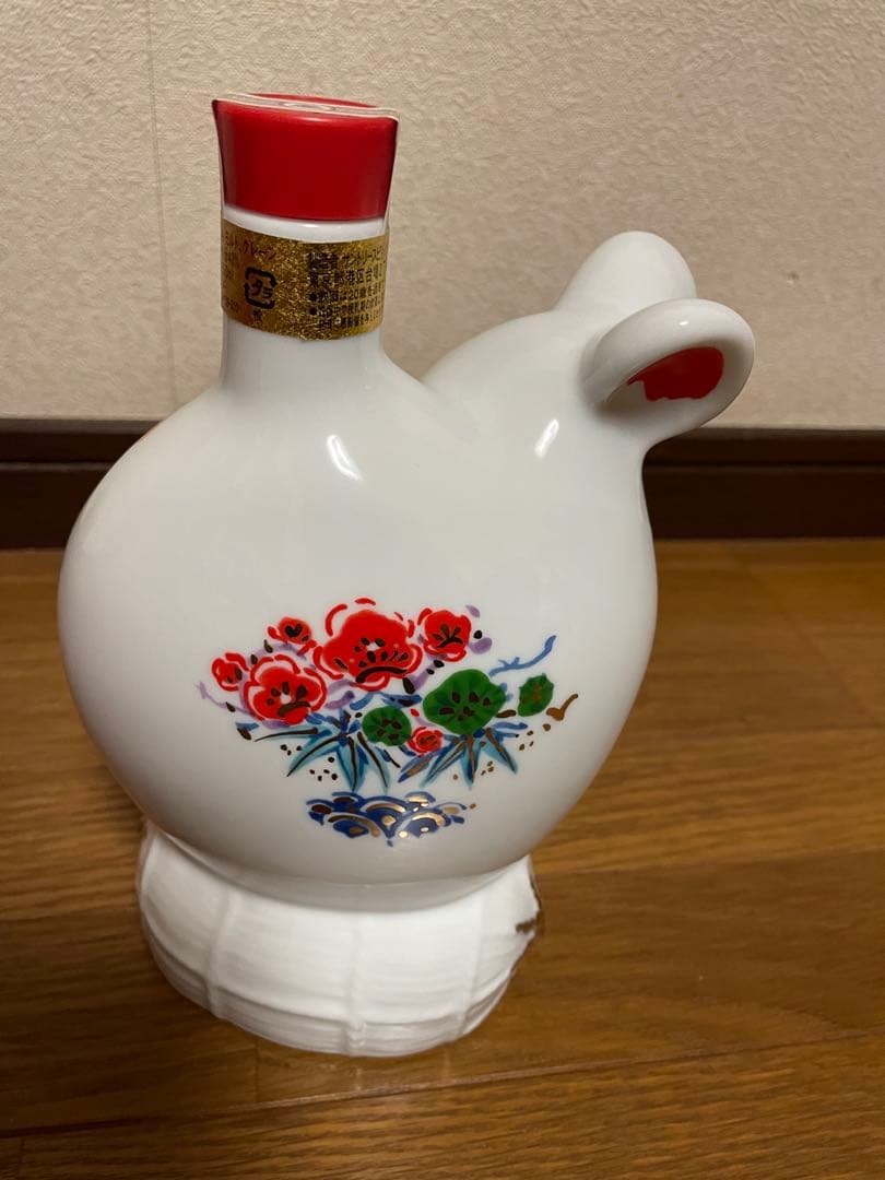 しょう【ウイスキー】サントリー ロイヤル ネズミ型陶器ボトル【2020年