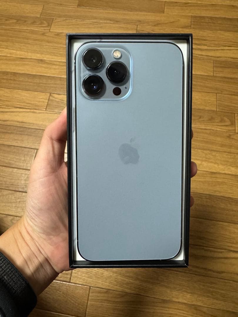 Apple iPhone 13 Pro Max シエラブルー