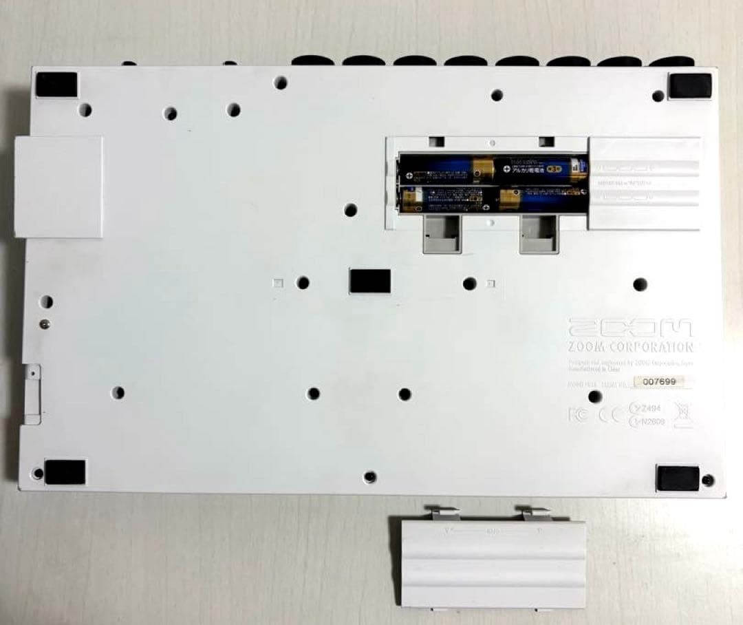 ZOOM R16 マルチトラックレコーダー / オーディオインターフェース