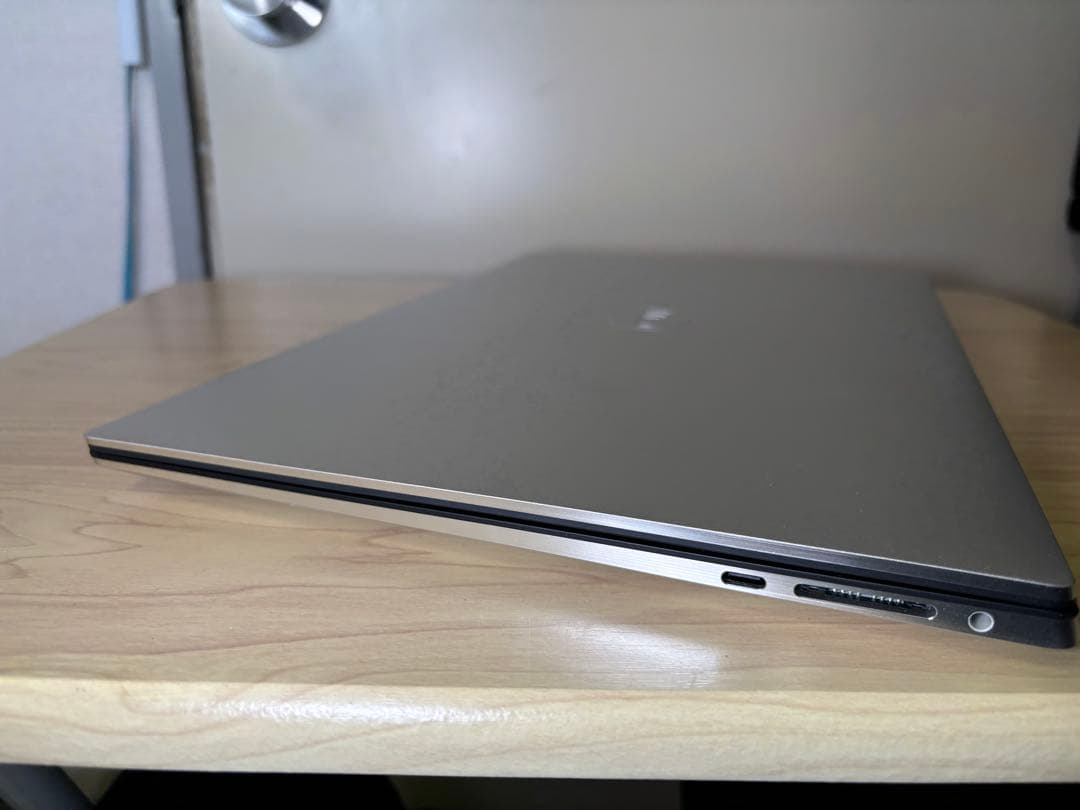 Windowsノート本体 Dell XPS 15 9500 Core i7-10750H 16GB