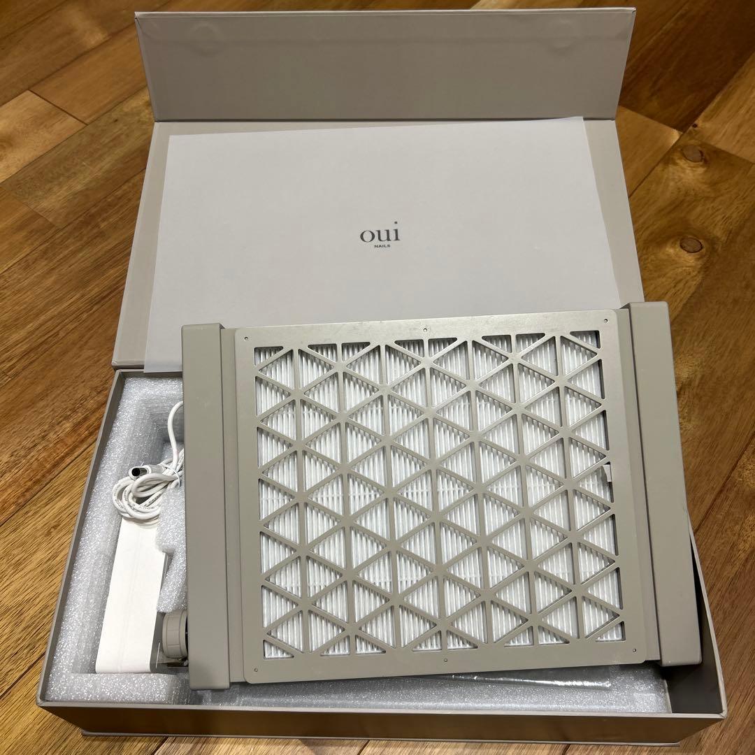 oui グレー 四角形デザイン 手入れ用具