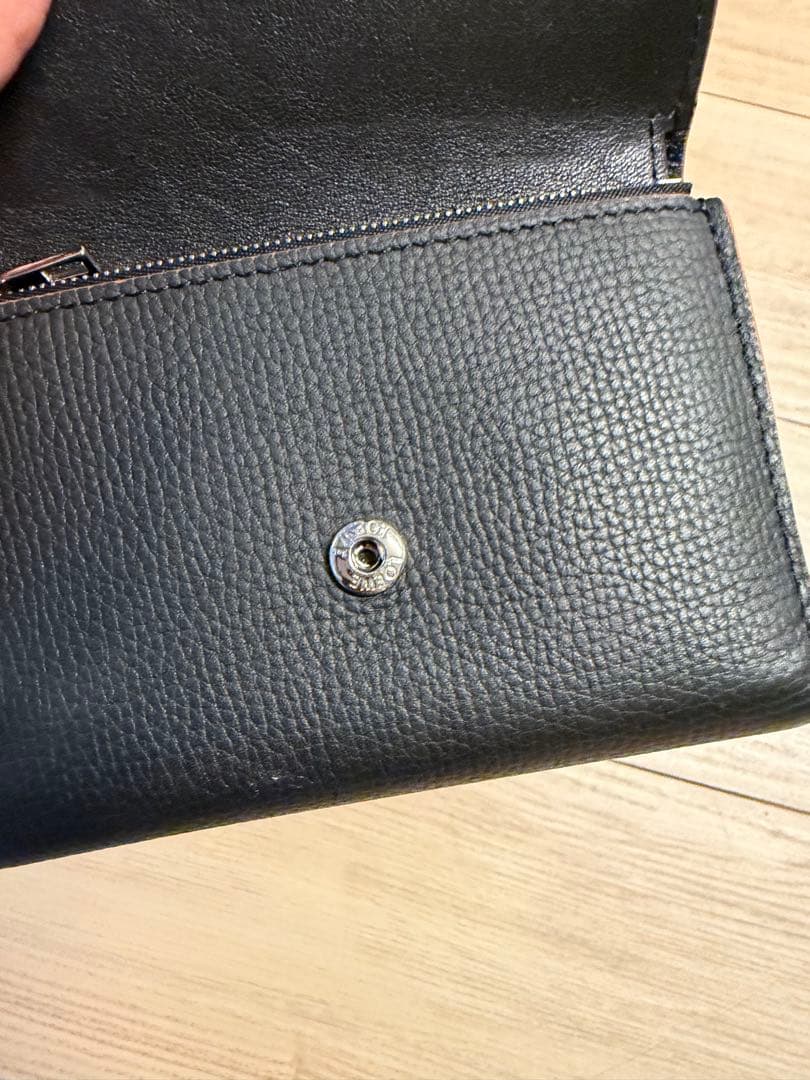ロエベ 財布　黒　三つ折り財布