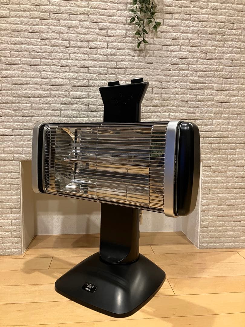 【美品】アラジン　遠赤グラファイトヒーター　AEH-2G10AJ