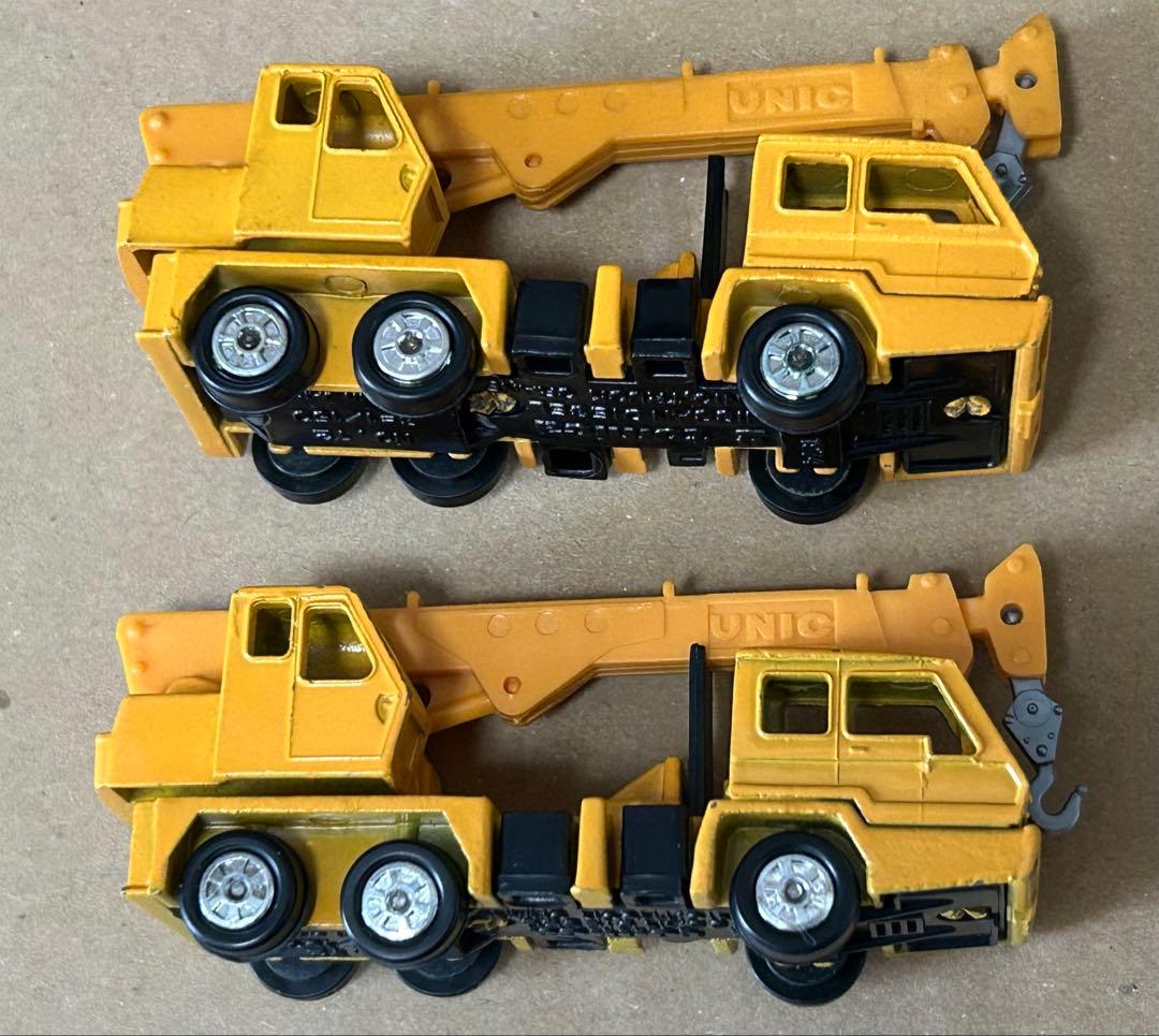 トミカ UDユニックトラッククレーン 2台セット