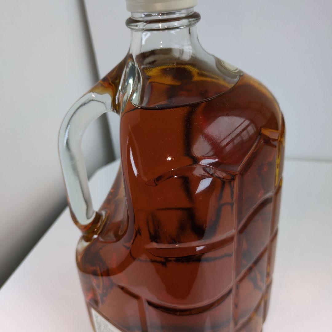 希少終売品1920ml 古酒　サントリー白角　ウイスキー　淡麗辛口