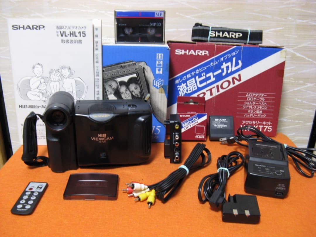 動作OK❗️☆シャープの液晶8ミリビデオカメラ・VL-EL320