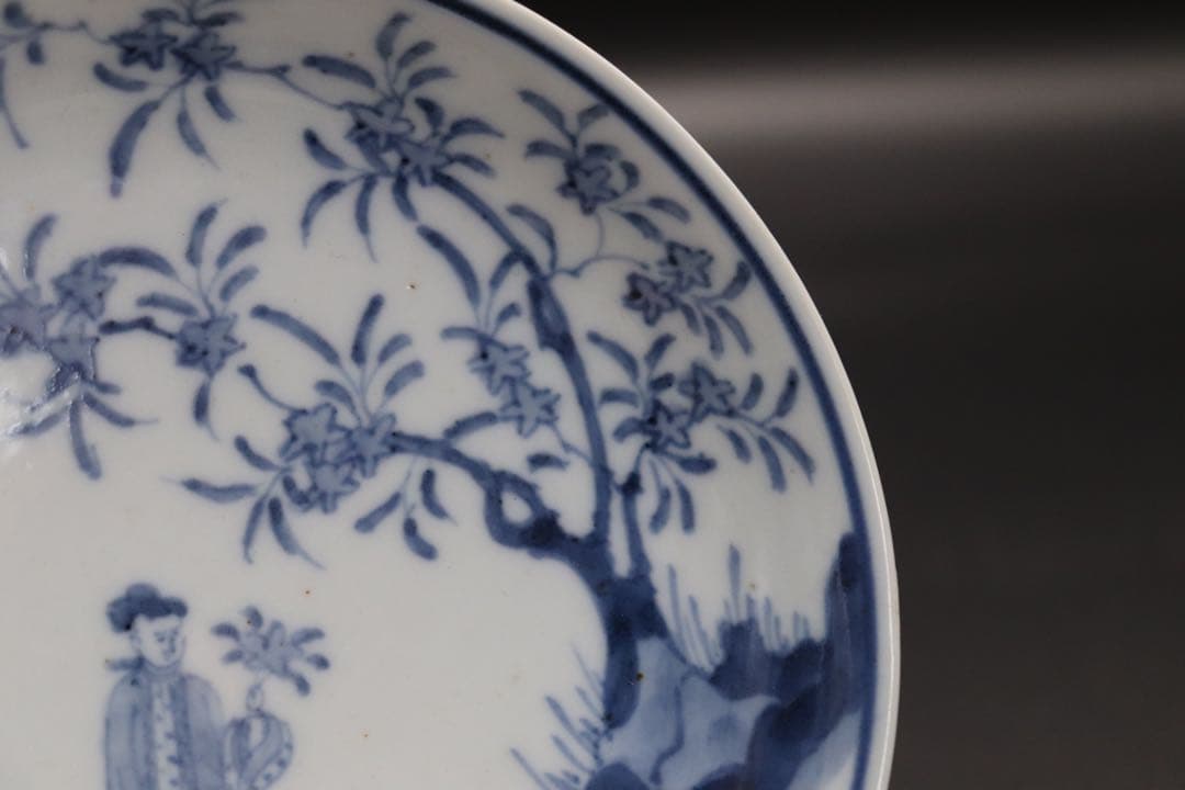 中国　明時代　染付仕女紋小皿　送料込み0908