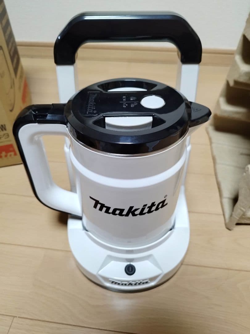 マキタ　充電式電気ケトル KT360DZW