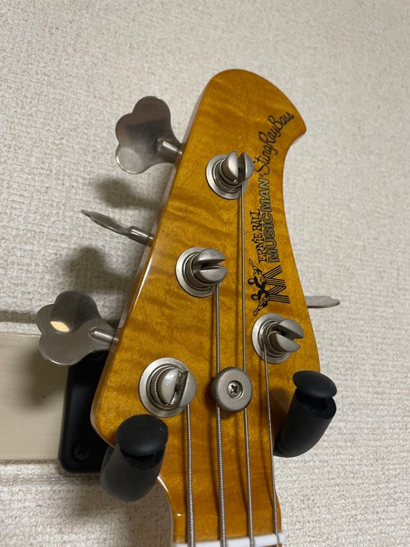 ベース ERNIE BALL MUSAN Stinray Classic Black