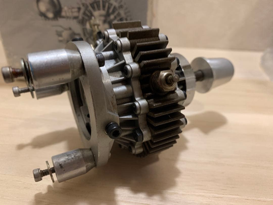 OS NSU WANKEL ロータリーエンジン　模型