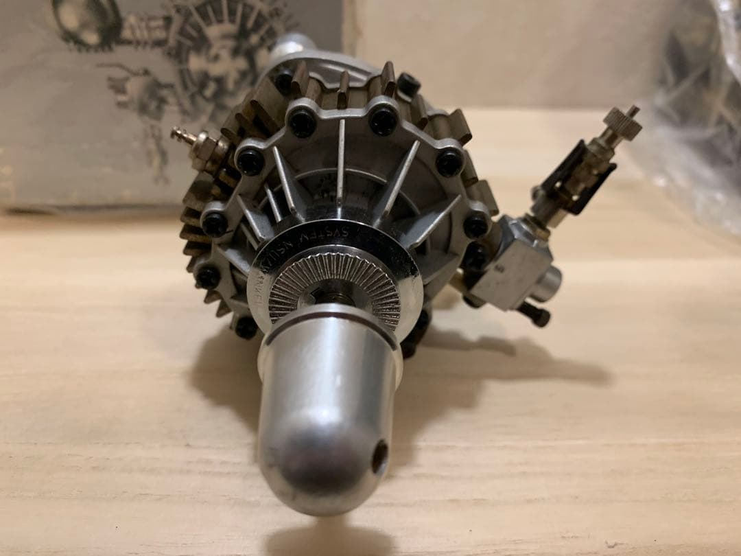 OS NSU WANKEL ロータリーエンジン　模型