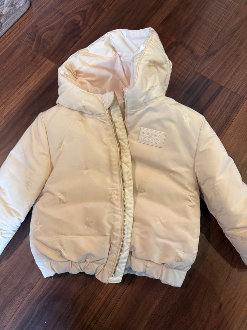 burberryダウン　Burberry バーバリー　子供用