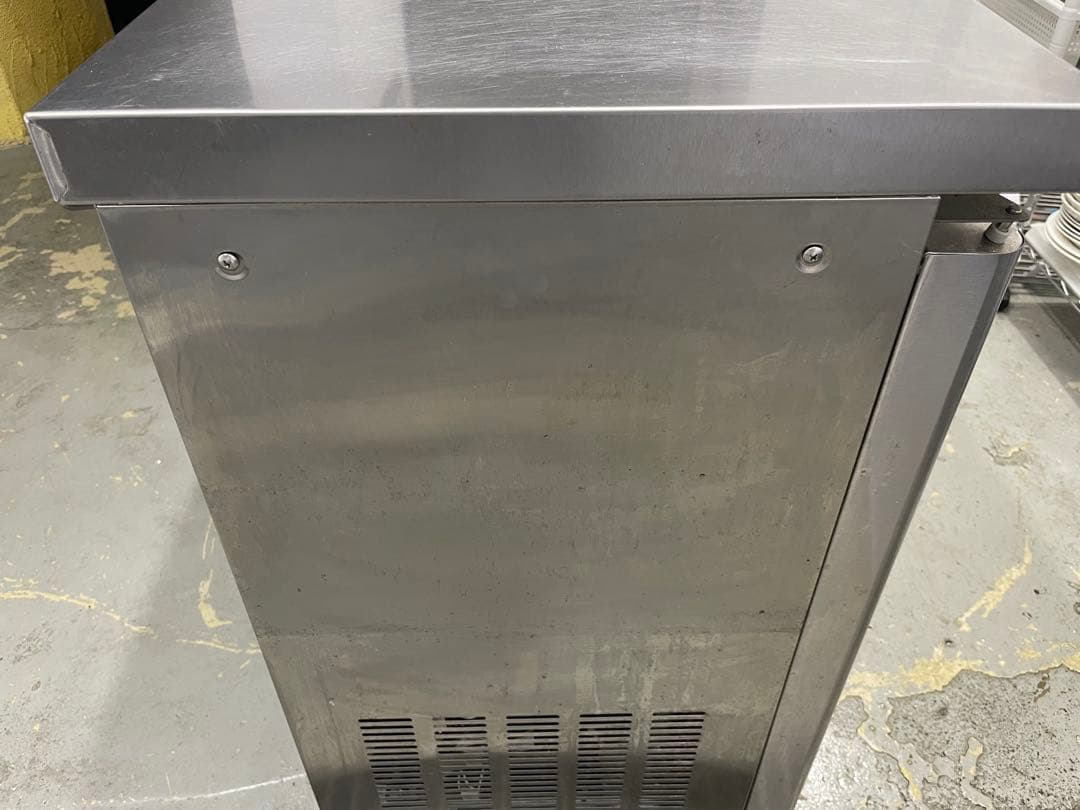 業務用ヨコ型2ドア冷蔵庫 JCM 【美品】 JCMR-1245T 150L