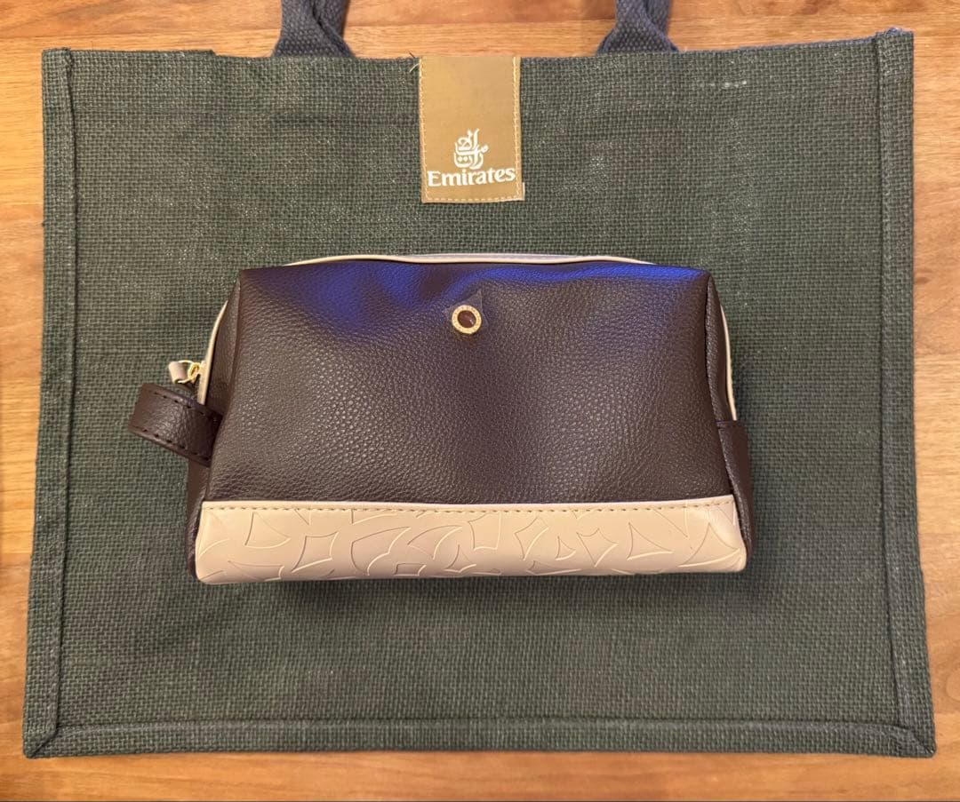 エミレーツ航空ファーストクラス BVLGARI ブルガリ アメニティセット