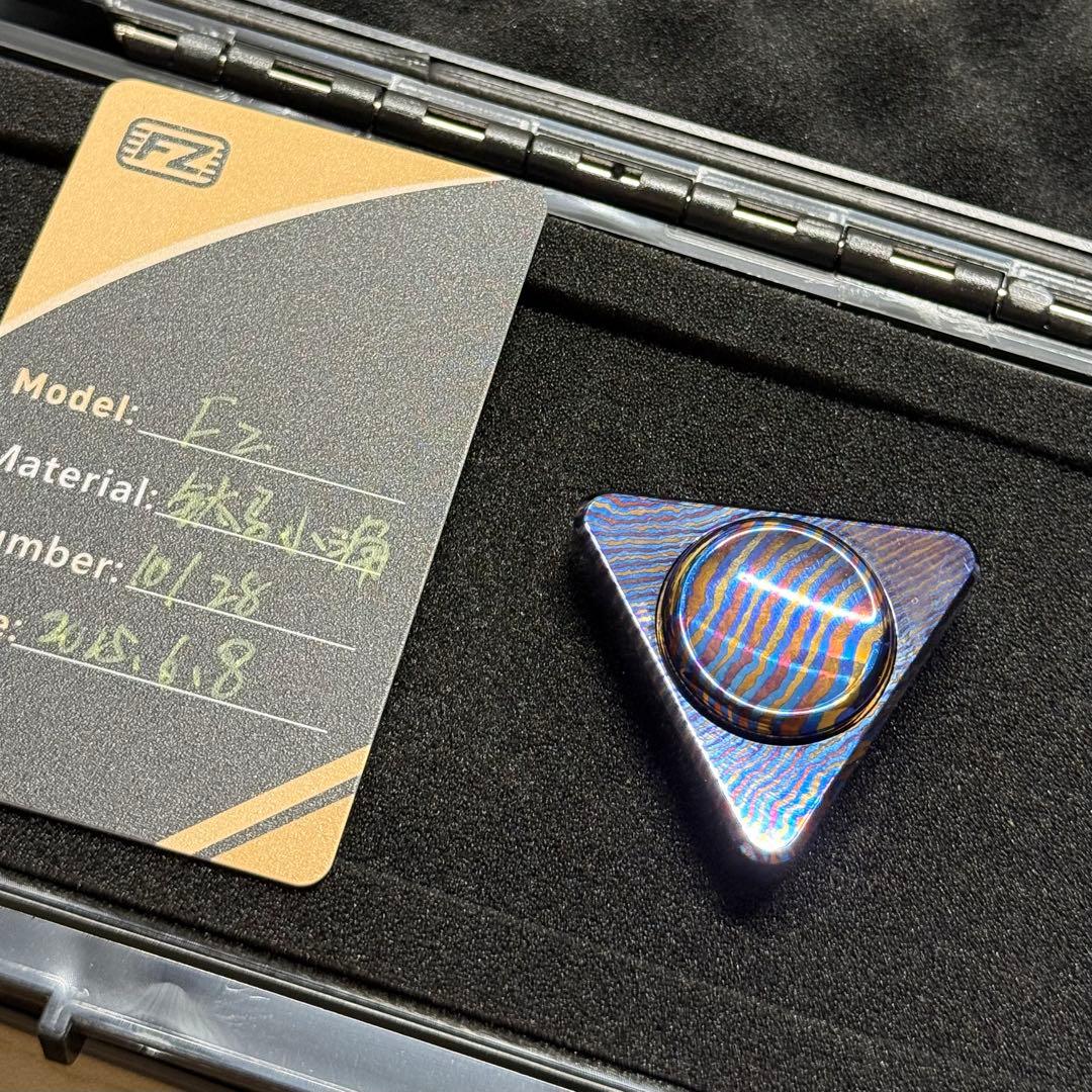 に*ん様 「正規品」Fz ハンドスピナー　フィジェットトイ　EDC MoKuTi