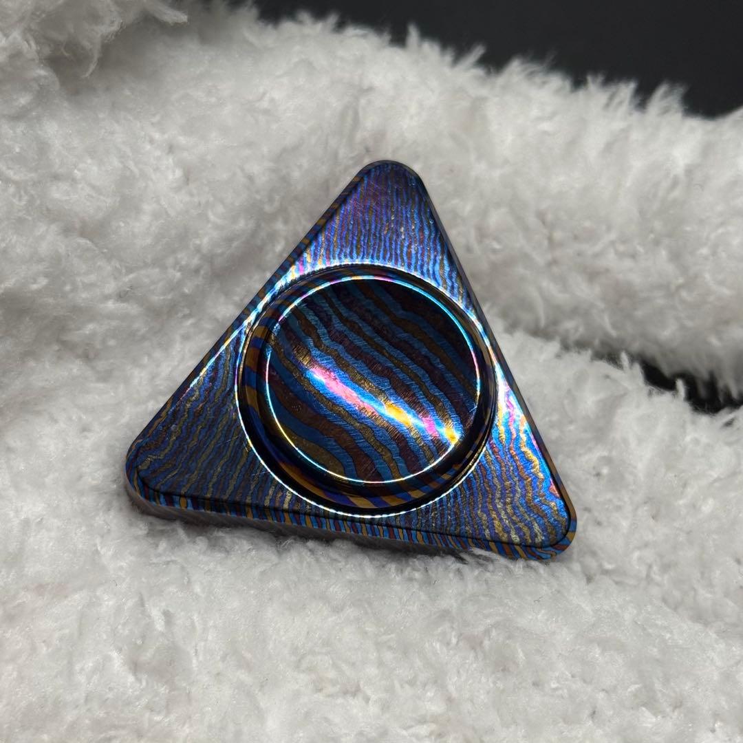 に*ん様 「正規品」Fz ハンドスピナー　フィジェットトイ　EDC MoKuTi