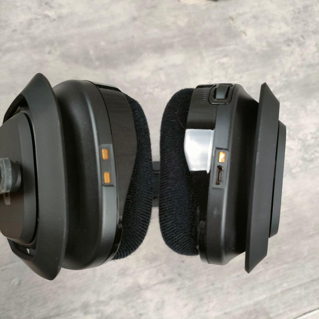 【迅速発送】ASTRO A50 ワイヤレスヘッドホン + ベースステーション