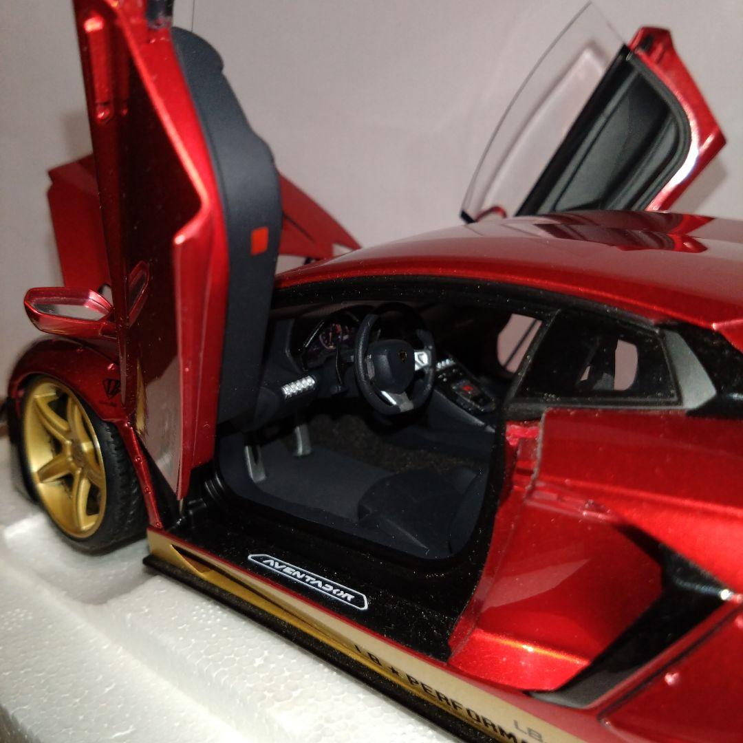 1/18LB-WORKSランボルギーニ　アヴェンタドール　リミテッドエディション