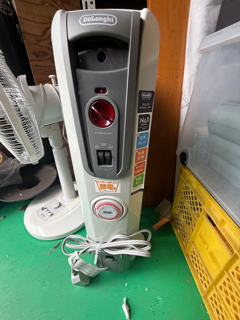 DeLonghi オイルヒーター 600W