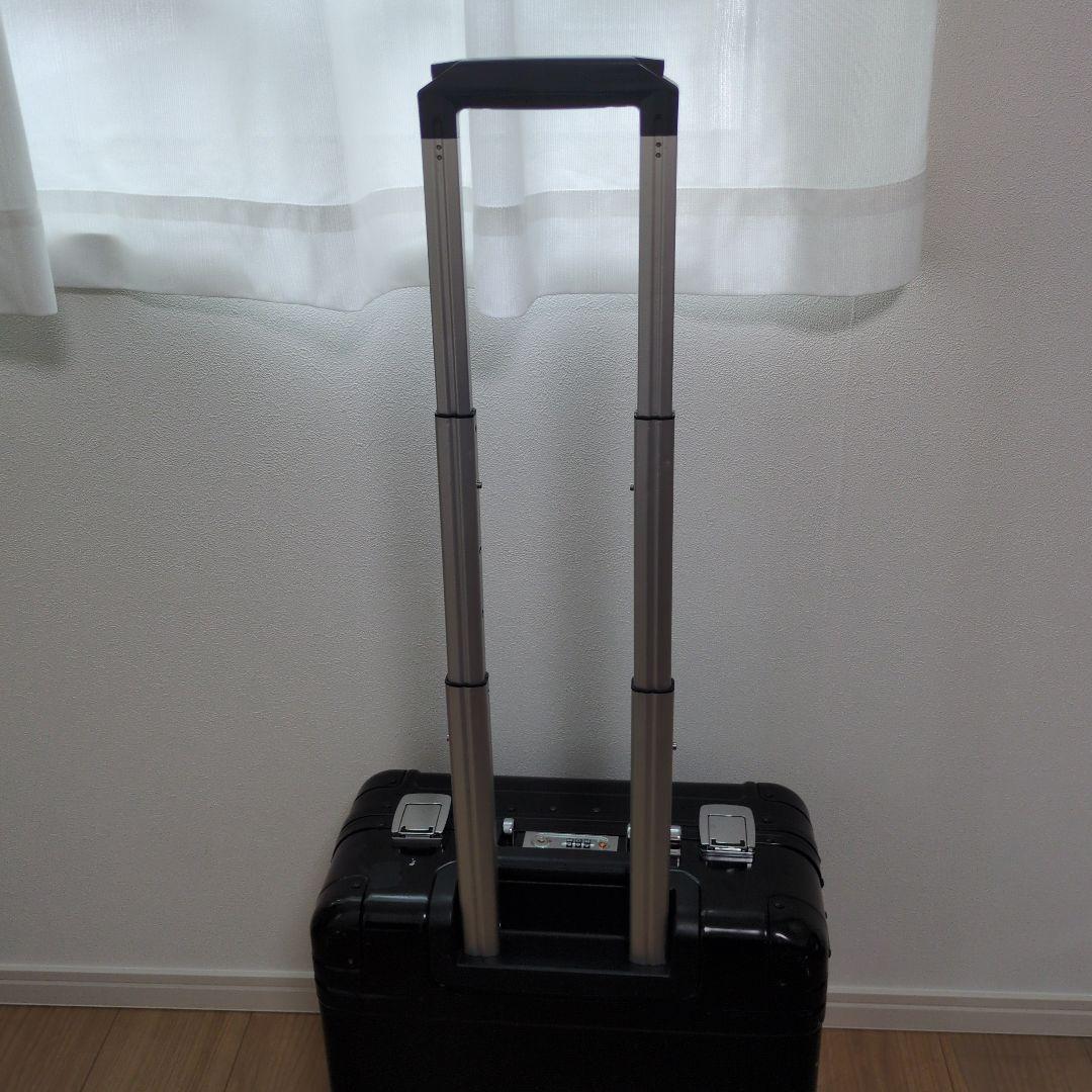 ゼロハリバートン キャリーケース 鍵なし