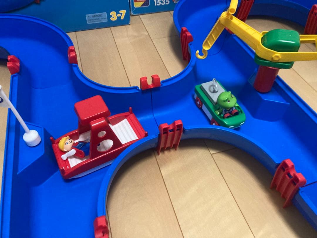 AquaPlay アクアプレイ アクアワールド　マウンテンレイク　ボーネルンド