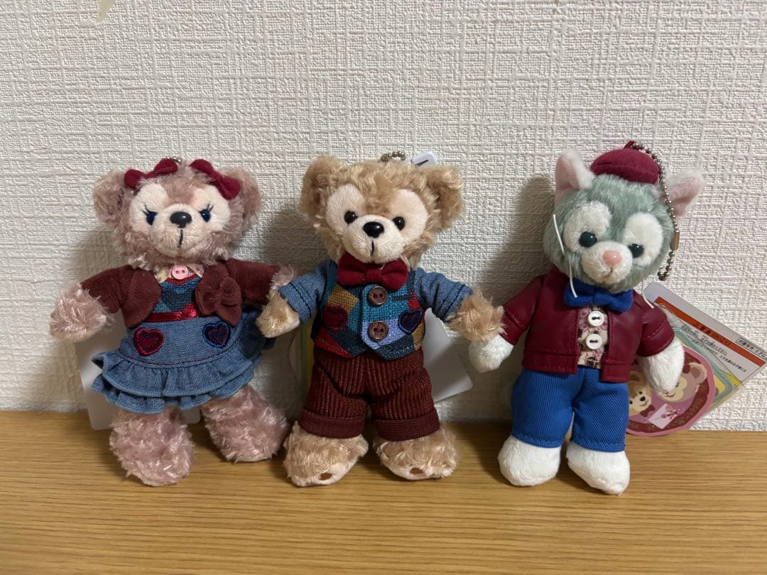 ダッフィー シェリーメイ　ジェラトーニ 2016 スウィートダッフィー バッジ