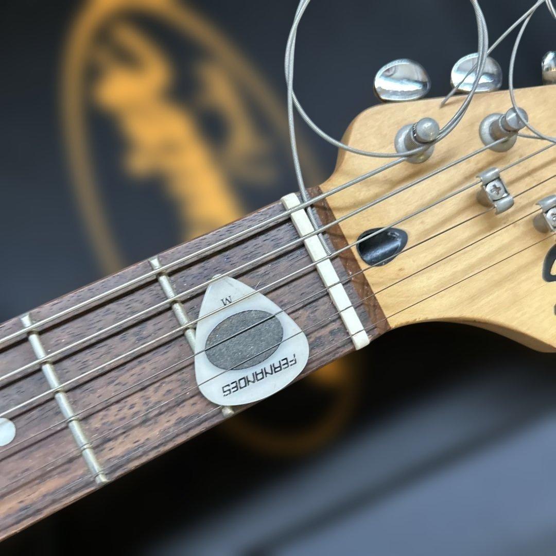 スクワイヤー Hello Kitty エレキギター