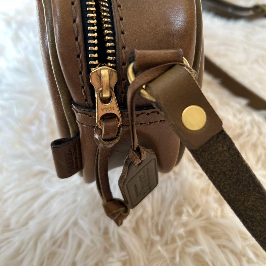 【レア美品】HERZヘルツ　CP 35 ふっくらショルダー グリーンベージュ