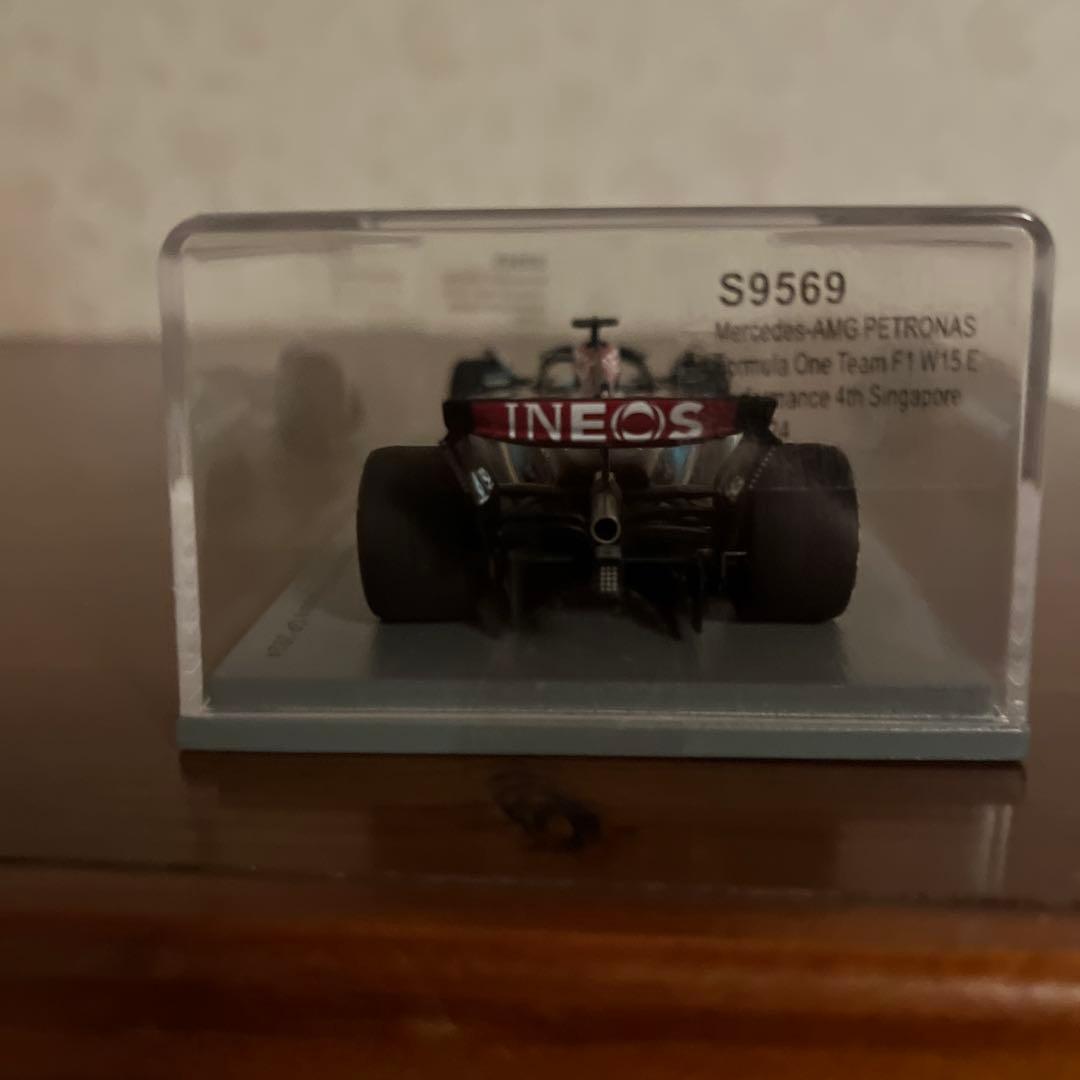 Mercedes AMG PETRONAS F1 W15E ミニカー S9569