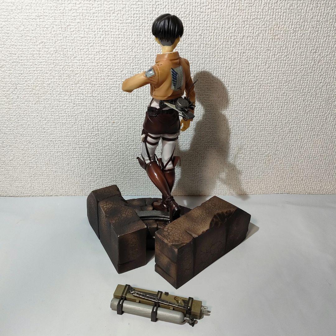 ☆　1/7　PULCHRA　プルクラ　進撃の巨人フィギュア　リヴァイ　☆