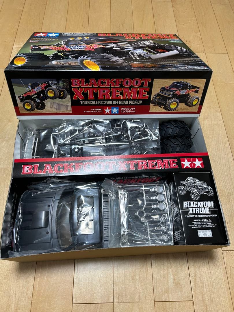 タミヤ1/10ラジコンキット　ブラックフットエクストリーム