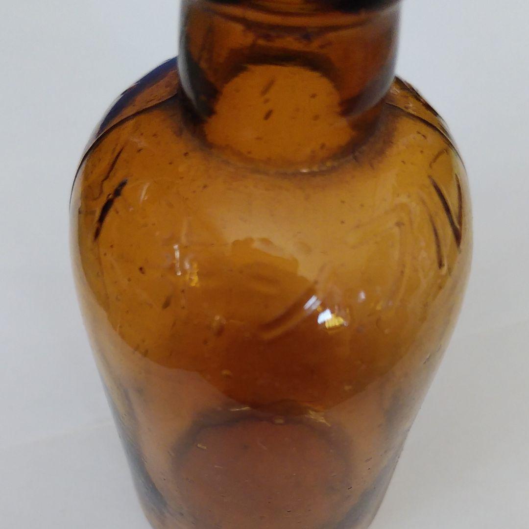 古い瓶　ビン びん