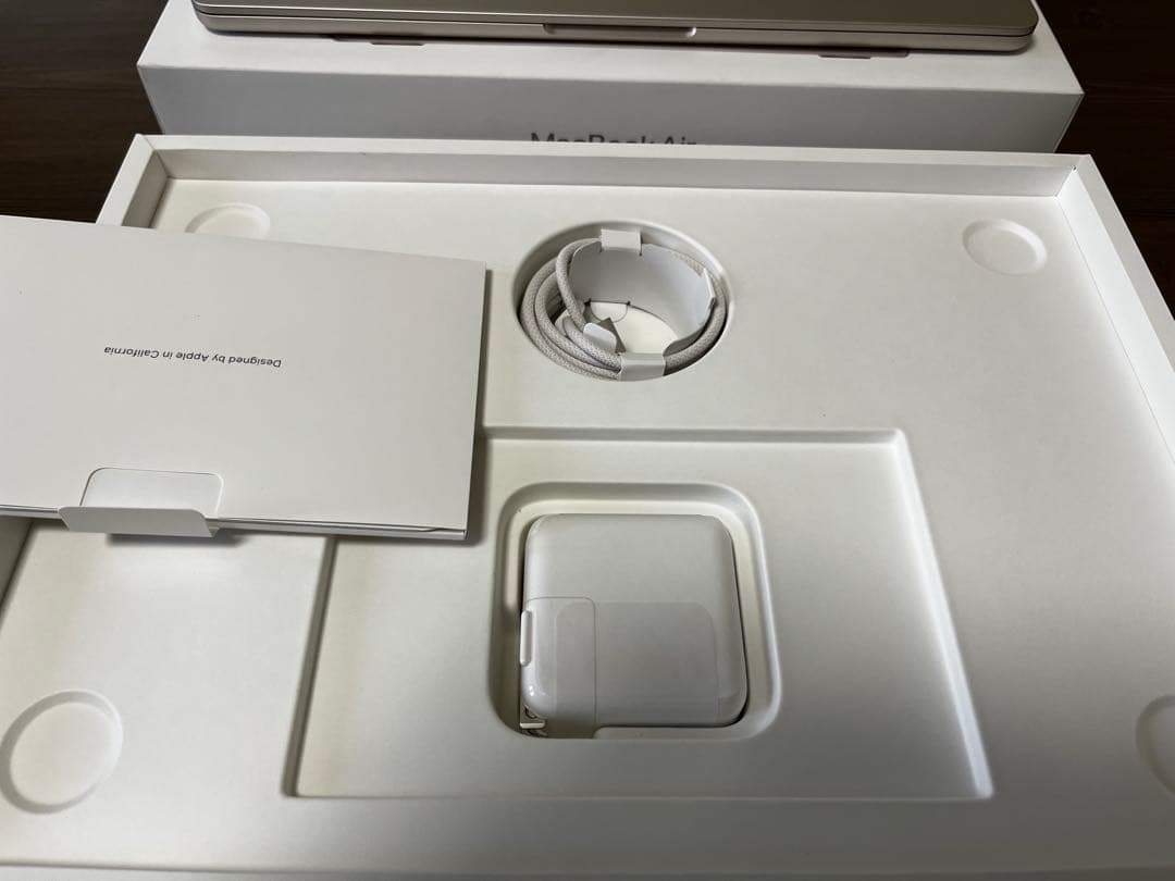 極美品早い者勝ち❗️MacBook air M3 メーカー保証1年有り❗️