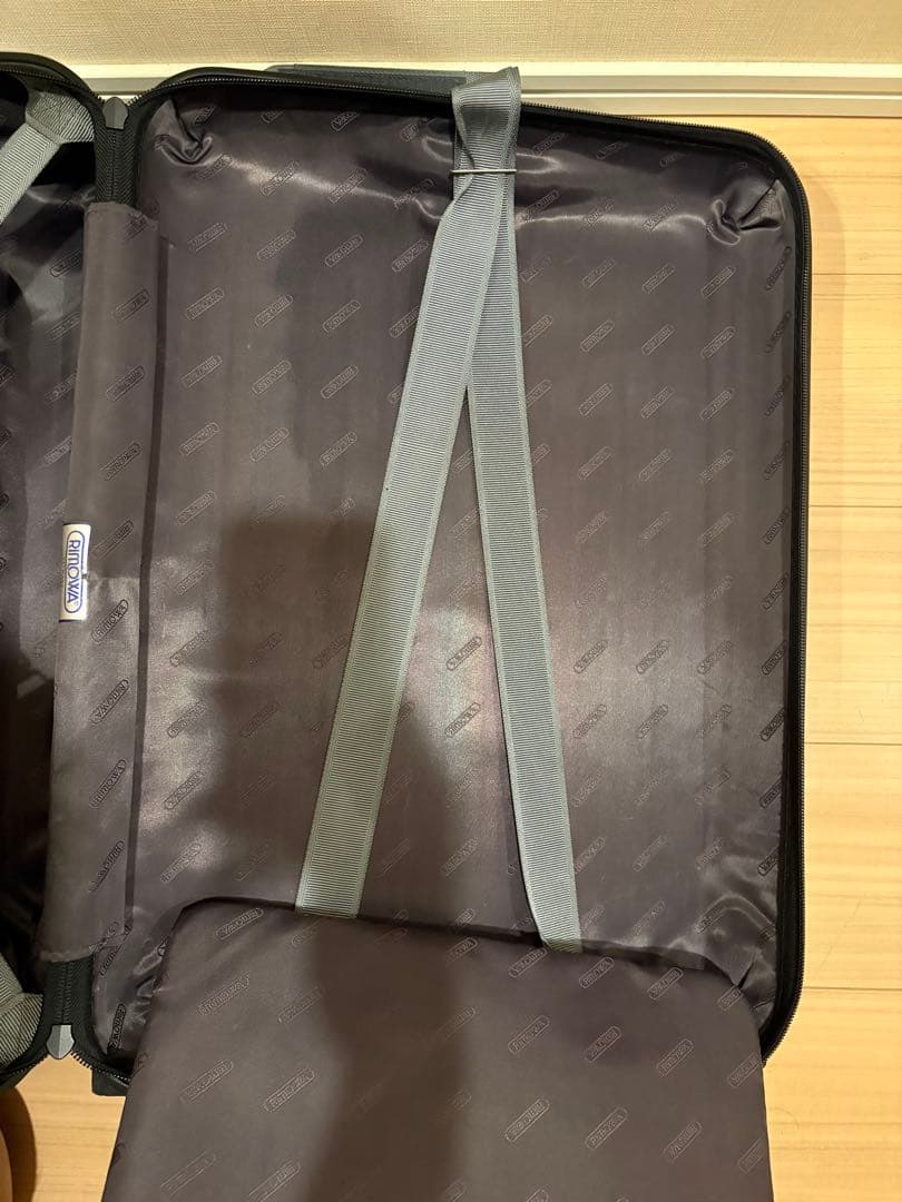 【希少】RIMOWAサルサスーツケース　機内持ち込み可能