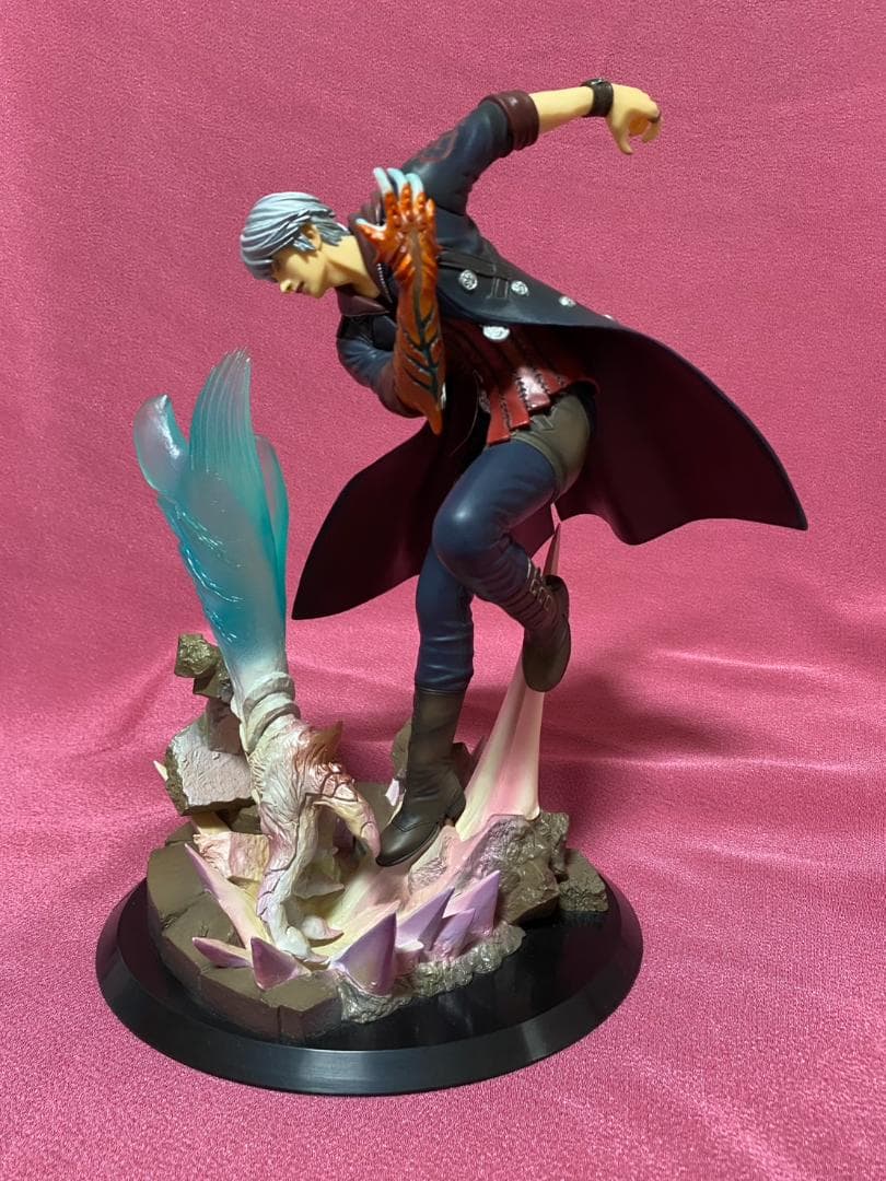 デビルメイクライ4 ネロ 完成品フィギュア DMC4 コトブキヤ