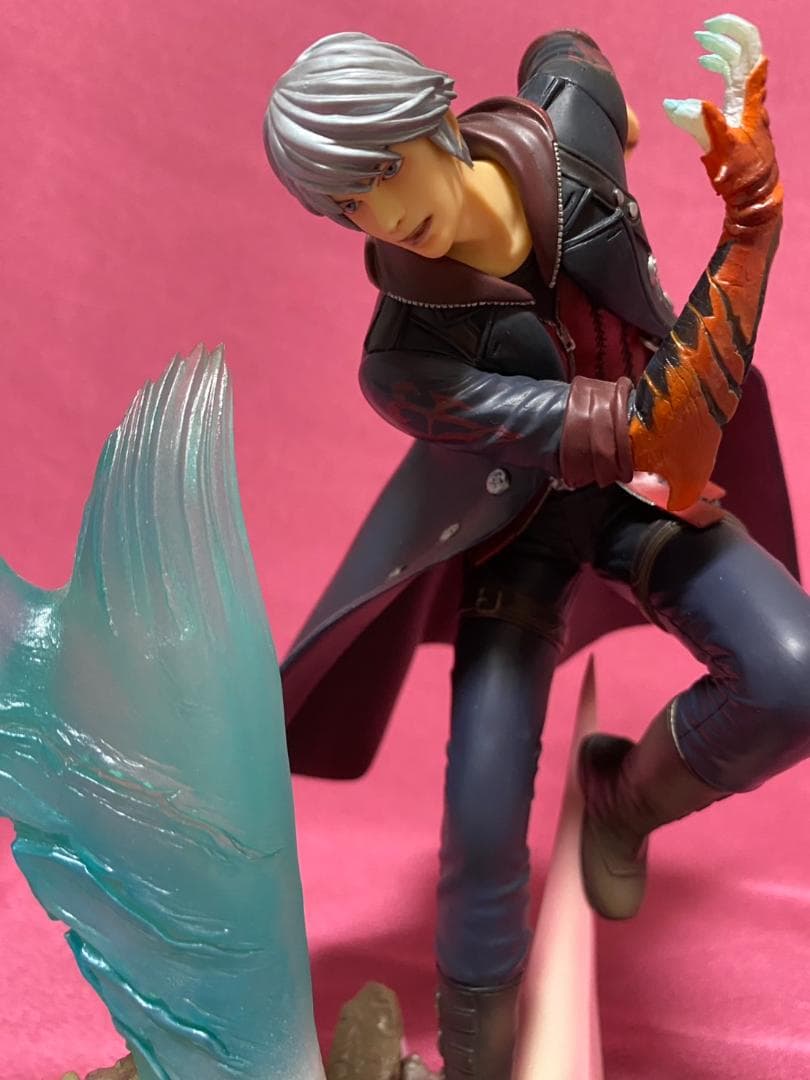 デビルメイクライ4 ネロ 完成品フィギュア DMC4 コトブキヤ