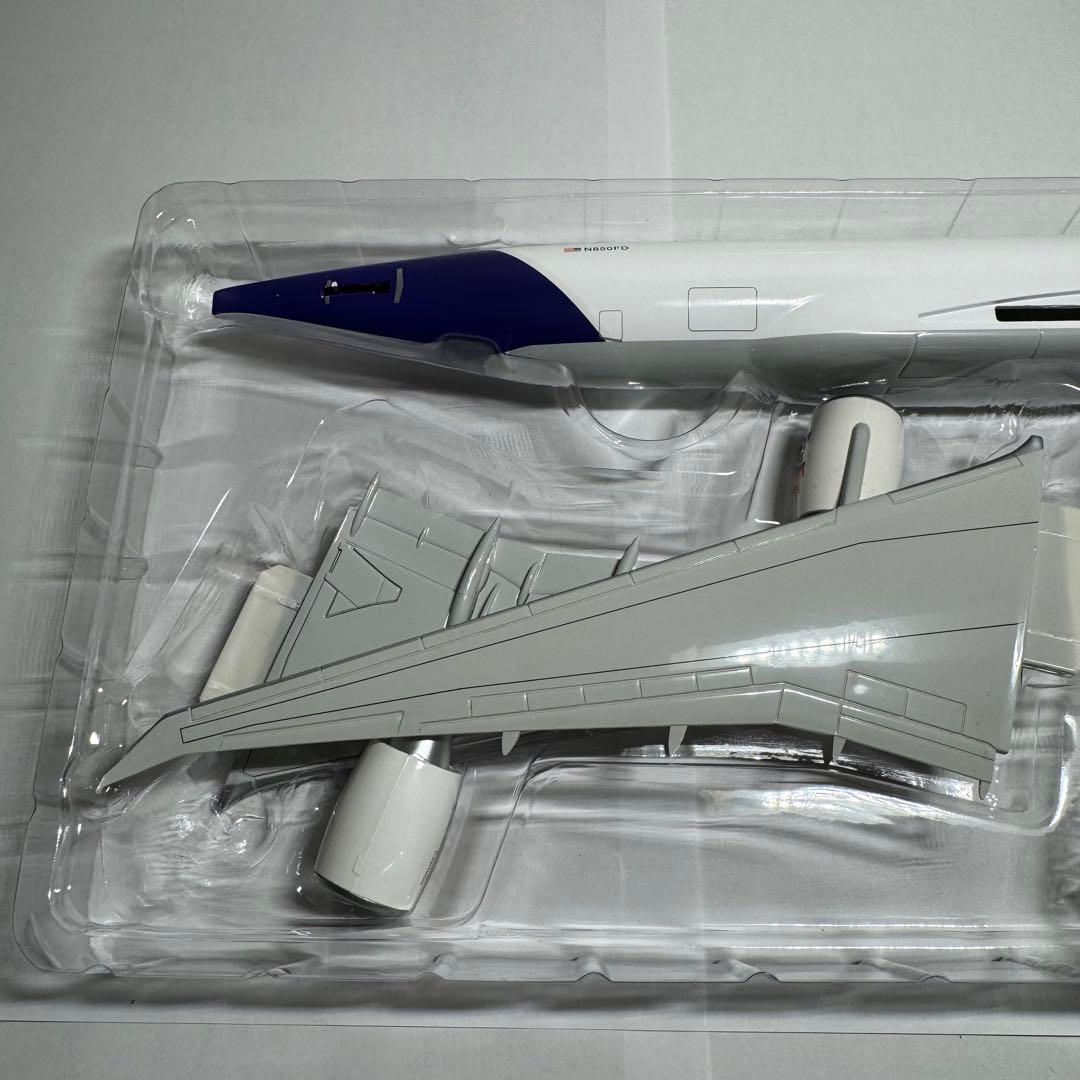 【美品】飛行機模型　FedEx　BOEING 777-200F　1:200モデル