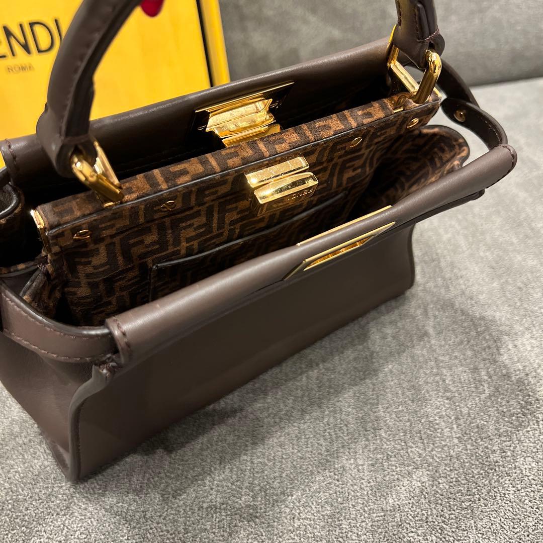 FENDI ピーカブー　ミニピーカブー　ブラウン