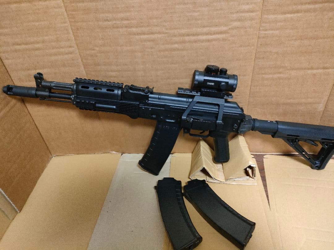 ぱ*こ様 東京マルイ　次世代電動ガン　AK74