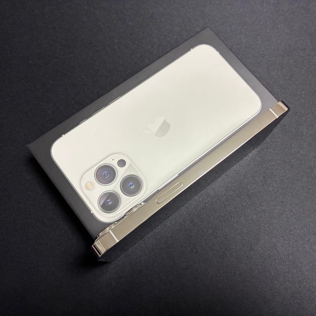 【美品】 iPhone 13 Pro シルバー 256GB 本体
