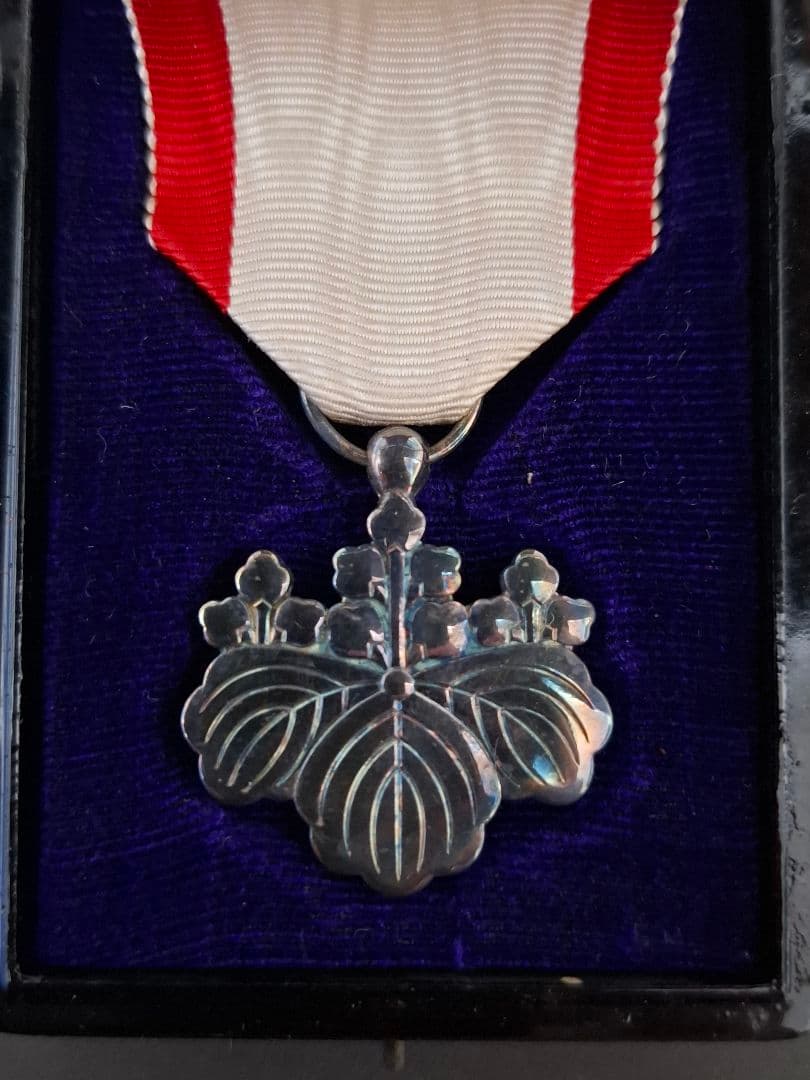 支那事変従軍記章　勲八等白色桐葉章　等　まとめ売り　状態良好