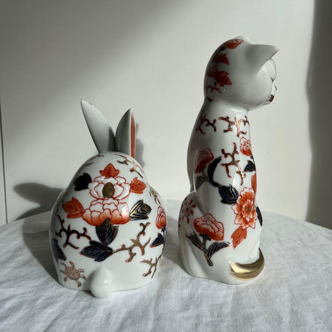 まみ　伊万里　磁器製　ねこ　置物　猫　縁起物　座り猫　陶磁器