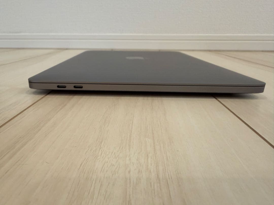 Apple MacBook Pro 13インチ スペースグレー